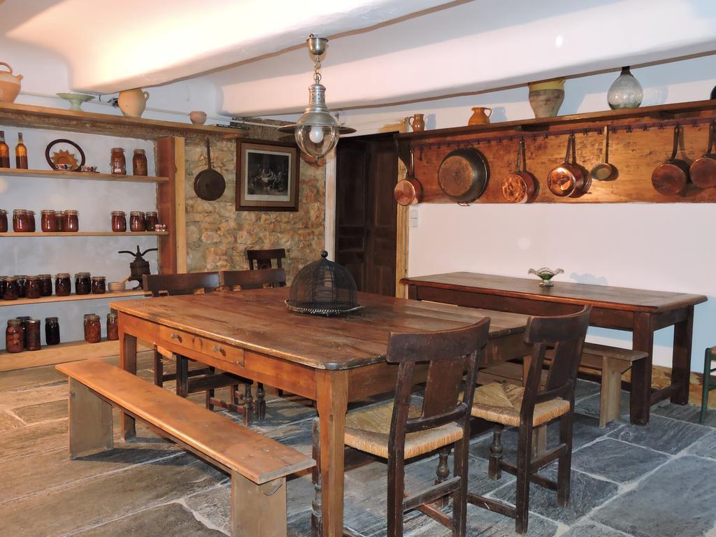 Domaine Le Castelet Bed & Breakfast Castres  Bagian luar foto