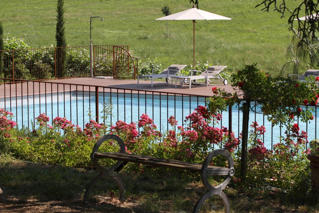 Domaine Le Castelet Bed & Breakfast Castres  Bagian luar foto