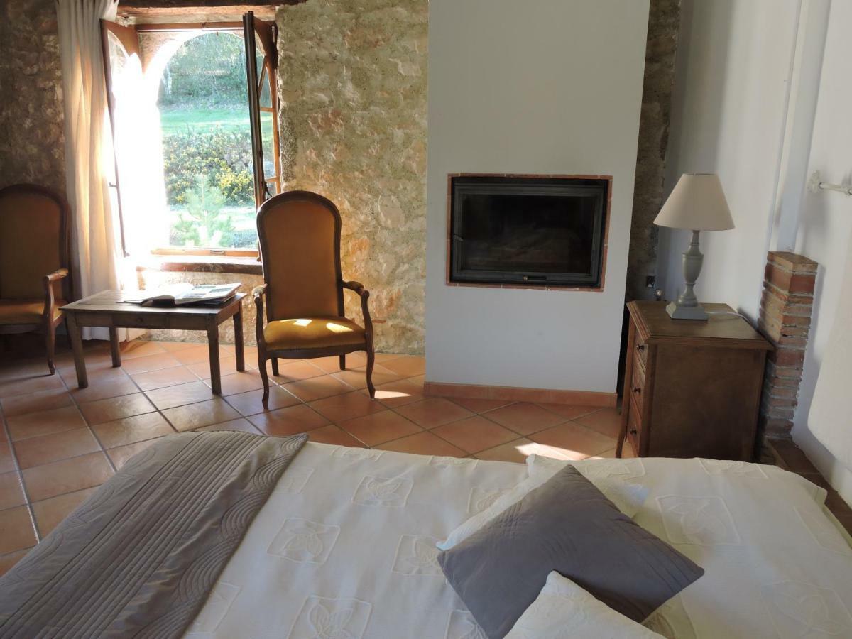 Domaine Le Castelet Bed & Breakfast Castres  Bagian luar foto